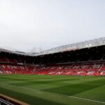 Manchester United e Manchester City se enfrentam em clássico decisivo pelo Campeonato Inglês
