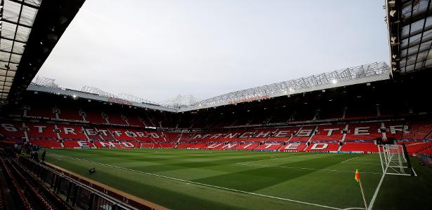 Manchester United e Manchester City se enfrentam em clássico decisivo pelo Campeonato Inglês