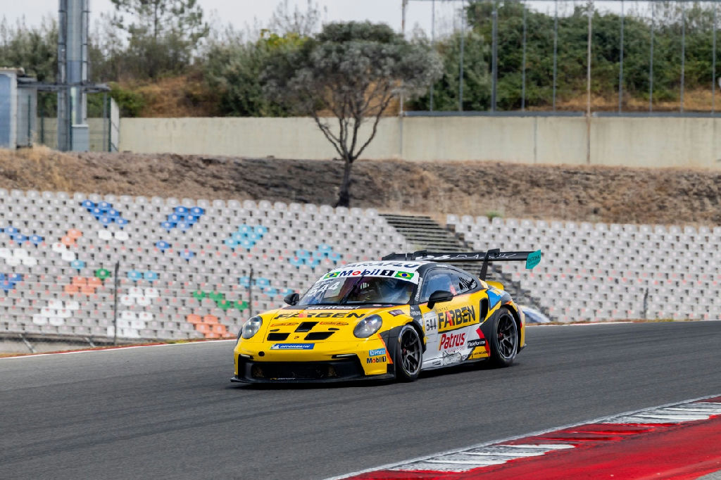 Marçal Muller domina classificação da Porsche Cup sob chuva em Interlagos