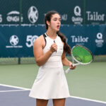 Maria Eduarda Carbone alcança final inédita no torneio juvenil de Montevidéu