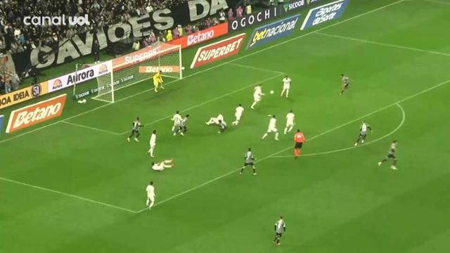 Matheus Bidu marca e garante vitória do Corinthians sobre a Chapecoense