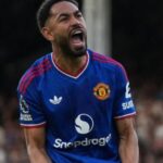 Matheus Cunha marca primeiro gol na Premier League e evita derrota do Manchester United