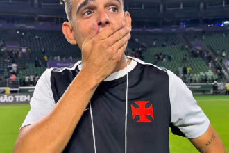 Matheus Curopos celebra a conquista do Brasileiro Sub-20 e enaltece torcida vascaína