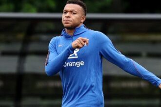 Mbappé desfalca treino da seleção francesa por causa de síndrome gripal