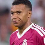 Mbappé rebate críticas sobre o PSG e afirma que seu nome movimenta o mercado
