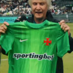 Meg, lenda do futebol feminino, recebe homenagem especial no estádio do Vasco