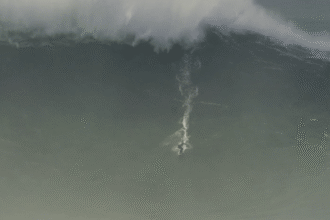 Michelle des Bouillons recorre ao Guinness para validar recorde de maior onda surfada