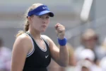 Mirra Andreeva alcança quartas de final do US Open em duelo marcado por lesão