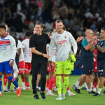 Monaco de Filipe Luís brilha no Campeonato Francês enquanto PSG enfrenta crise