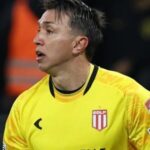 Muslera detalha estudo sobre pênalti perdido por Memphis na Libertadores