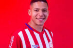 Náutico reforça elenco com a contratação do atacante Danielzinho