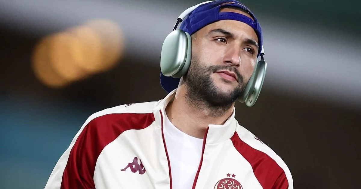 Negociação entre Botafogo e Hakim Ziyech trava após interferência de jogador do Corinthians