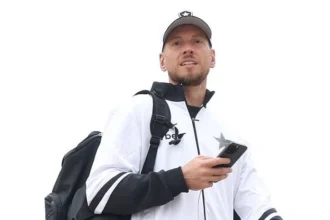 Neto encaminha retorno à Juventus após passagem pelo Botafogo