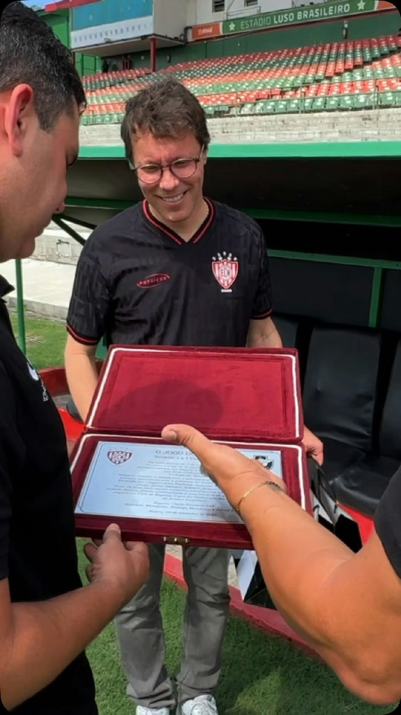 Noroeste homenageia Vasco com placa em memória ao histórico Jogo do Século de 1950