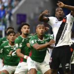Nova regra de estrangeiros força reformulação no elenco do Vasco para 2027