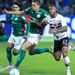 Palmeiras mantém vantagem mínima sobre o São Paulo no primeiro tempo