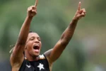 Palmeiras planeja nova investida por Danilo em janeiro apesar de atrito com Botafogo