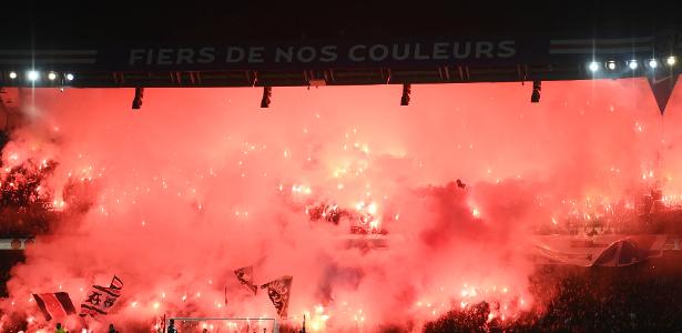 Paris Saint-germain expulsa grupo de torcedores ultras do Parque dos Príncipes