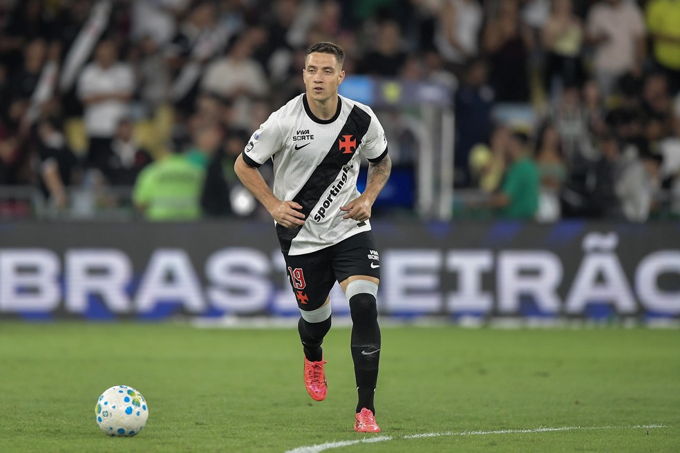 Pedro Emanuel avalia estreia de Bruno Duarte e aponta falta de entrosamento no Vasco
