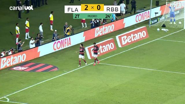 Pedro marca na vitória do Flamengo sobre o Bragantino mas sai de campo irritado no Brasileirão