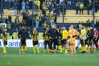 Peñarol celebra 135 anos em meio a crise de identidade no futebol sul-americano