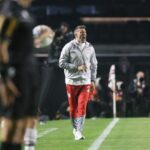 Pezzolano mantém a crença na recuperação do Internacional em meio à luta contra o rebaixamento