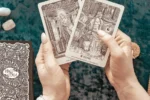 Previsões do tarot para os signos: decisões e renovação marcam o dia 27 de setembro