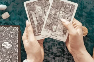 Previsões do tarot para os signos: decisões e renovação marcam o dia 27 de setembro