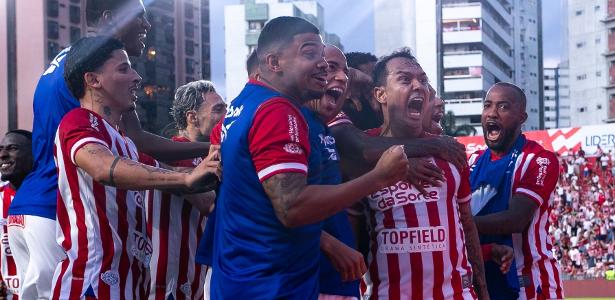 Provocação acirra rivalidade: atacante do Náutico dispara contra Sport após vitória na Série B