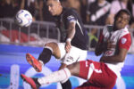 Puma Rodríguez alcança marca expressiva em assistência pelo Vasco