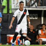 Puma Rodríguez lidera ranking de participações em gols entre laterais da Série a em 2026