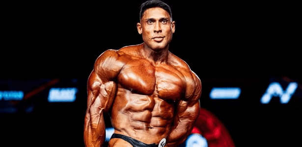 Ramon Dino avalia desempenho após terceira colocação no Mr. Olympia 2026