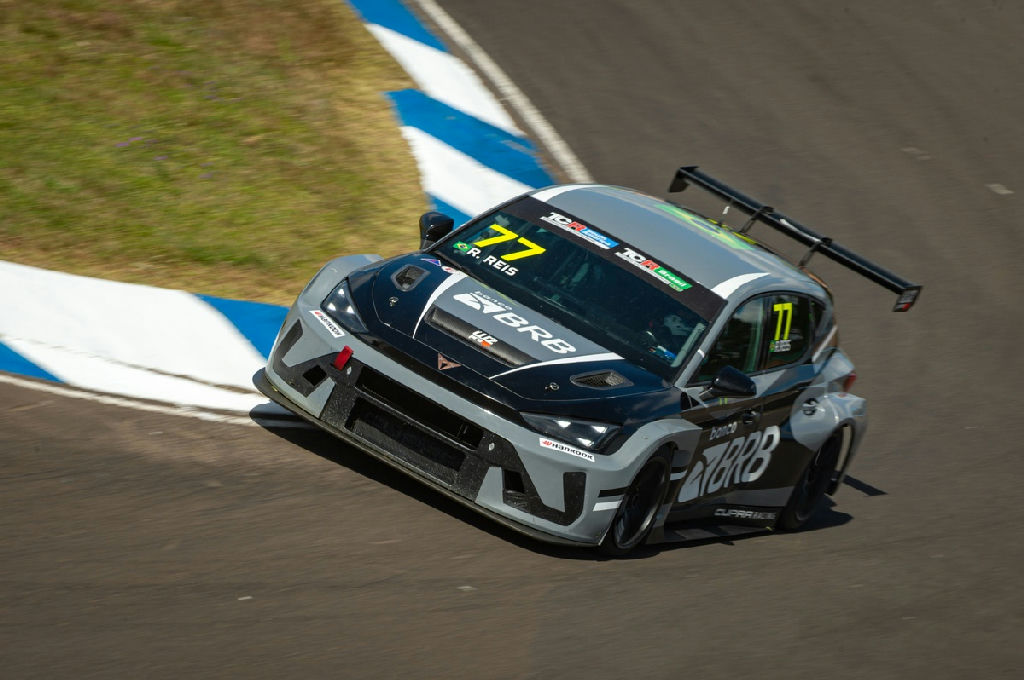 Raphael Reis domina etapa de Concordia e conquista vitória no TCR South America