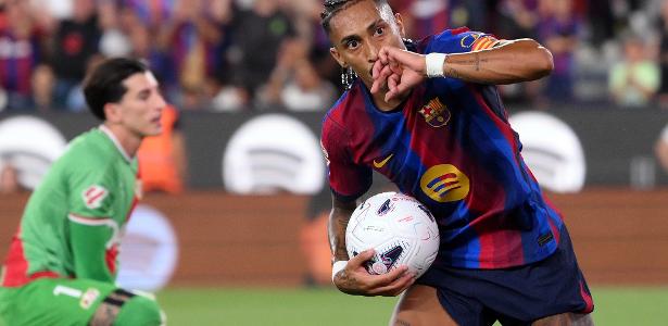 Raphinha brilha e Barcelona goleia Valencia por 5 a 0 no Campeonato Espanhol