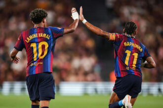 Raphinha lidera ataque histórico do Barcelona neste início de temporada