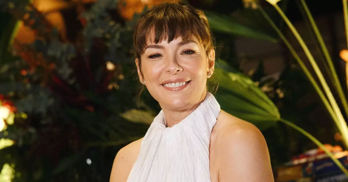 Regiane Alves reflete sobre a relação dos filhos com a televisão e sua nova fase na carreira
