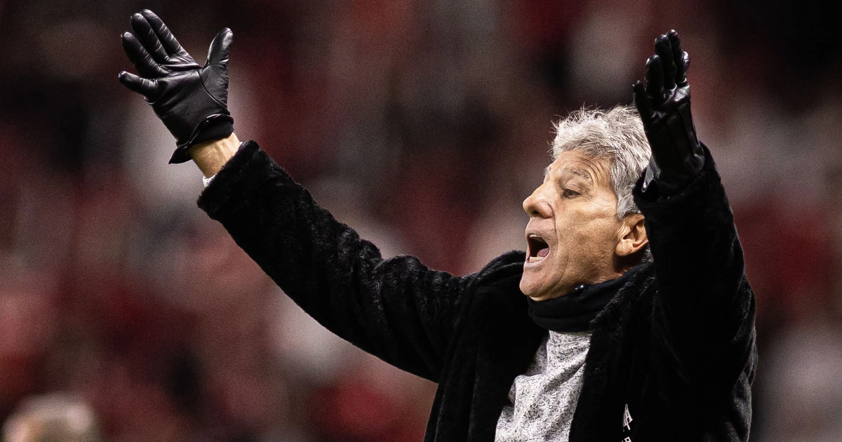 Renato Gaúcho assume comando do Grêmio com meta de evitar rebaixamento