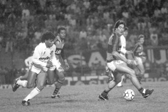 Renato Gaúcho celebra 64 anos com trajetória marcada por conquistas no futebol brasileiro