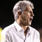 Renato Gaúcho teria interesse em assumir comando técnico do Botafogo