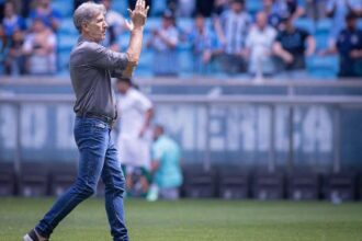 Renato Portaluppi exige entrega total do Grêmio na luta contra o rebaixamento