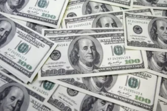 Rendimento dos títulos de 10 anos dos EUA atinge patamar de 5% após alta recente
