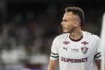 Renê, lateral do Fluminense, desvenda a receita inusitada para alto desempenho aos 34 anos
