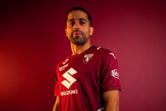 Ricardo Rodriguez oficializa retorno ao Torino para reforçar a defesa