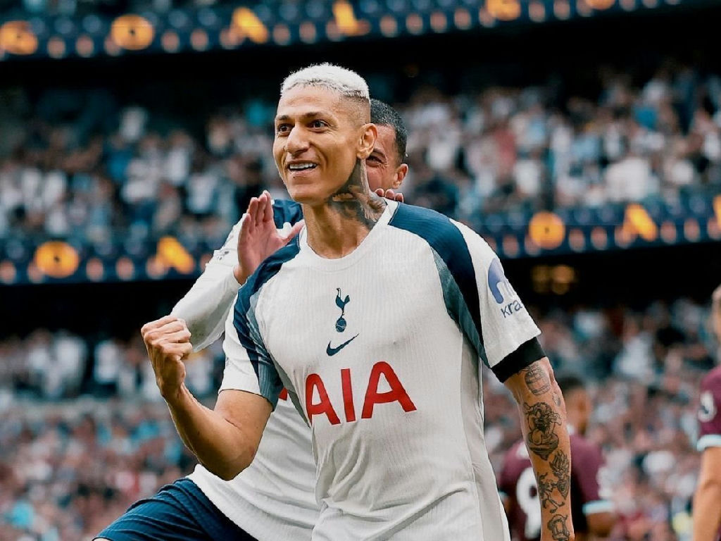 Richarlison avalia estratégia jurídica de Renan Lodi para possível retorno ao Vasco