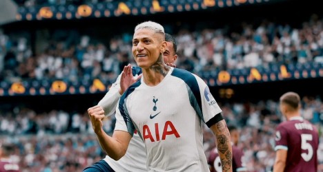 Richarlison desiste de rescisão com Tottenham enquanto Vasco busca viabilizar transferência