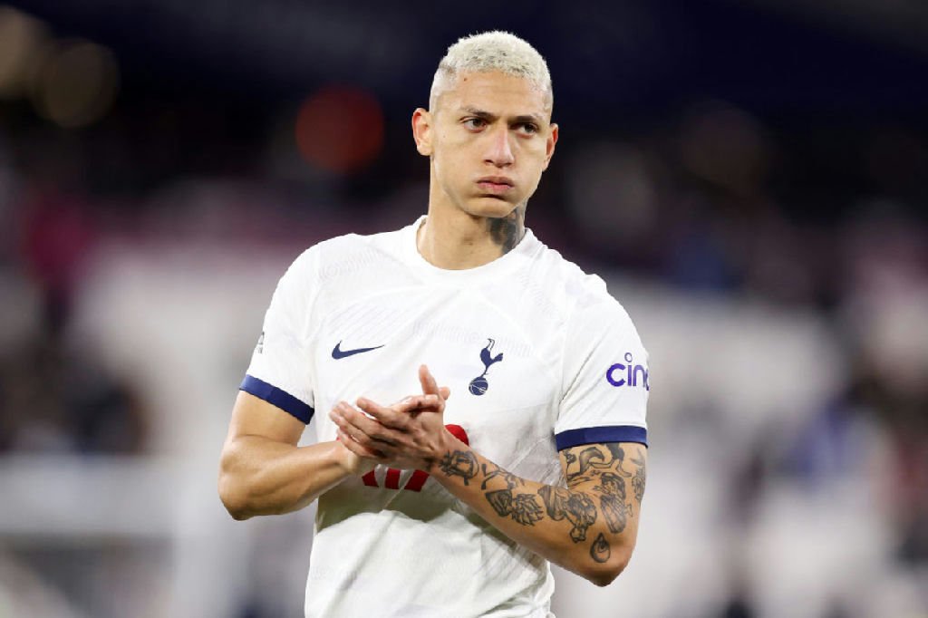 Richarlison manifesta desejo de atuar pelo Vasco segundo Savinho