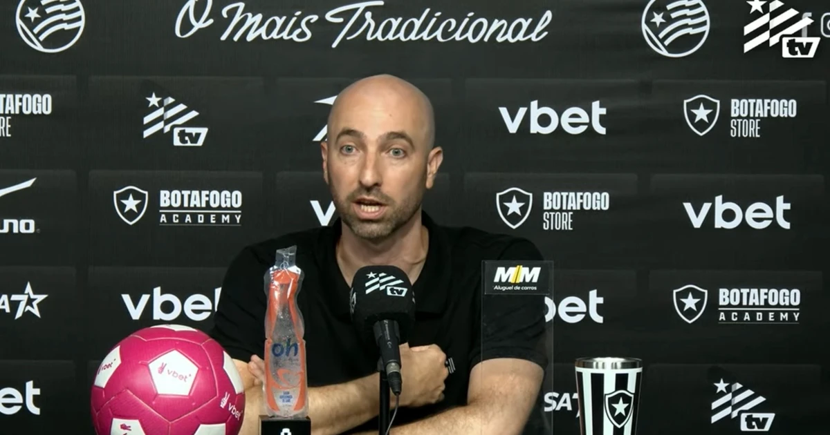 Rodrigo Bellão aponta ansiedade como entrave no Botafogo e prega reação imediata