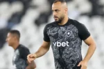 Rodrigo Bellão aposta na recuperação de Arthur Cabral no Botafogo