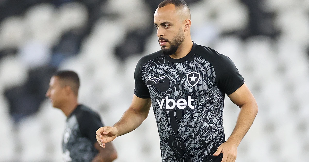 Rodrigo Bellão aposta na recuperação de Arthur Cabral no Botafogo