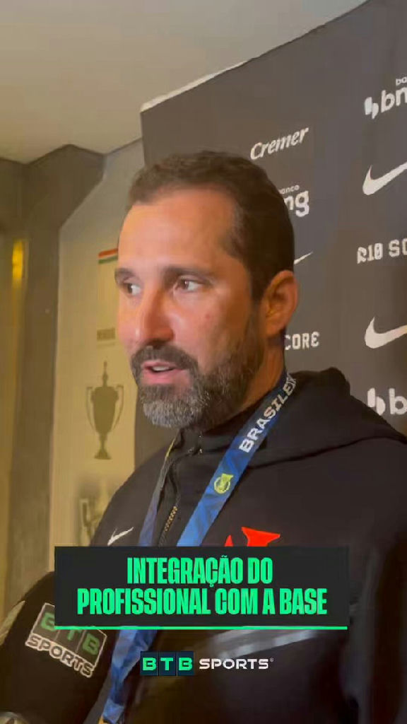 Rodrigo Dias detalha estratégia de transição entre base e profissional